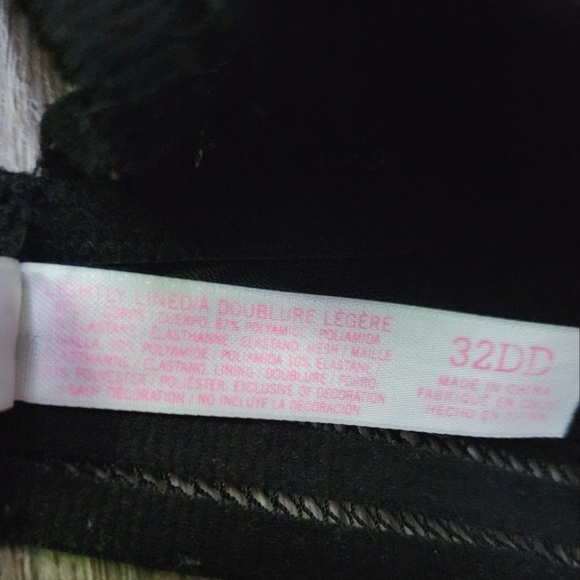 Pink Victoria's Secret Lace Lightly Lined Bra - Picture 7 of 7